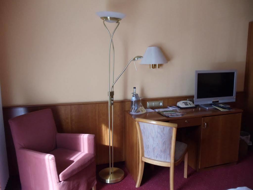 Auszeit Am Park Hotel Bad Dürkheim Esterno foto